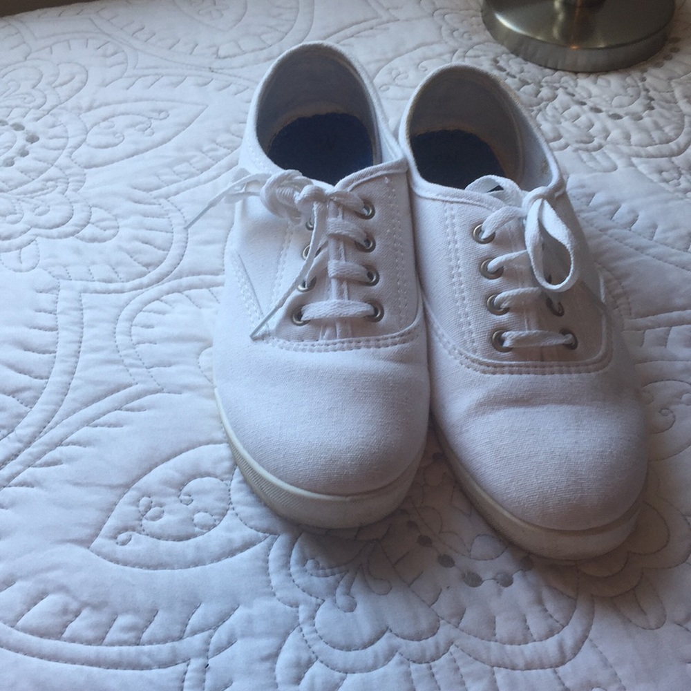 Shoes - Picture 3 of 3